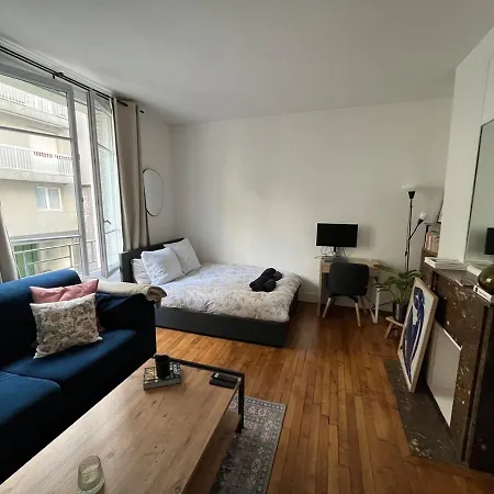 Charming Flat At The Heart Of Appartamento